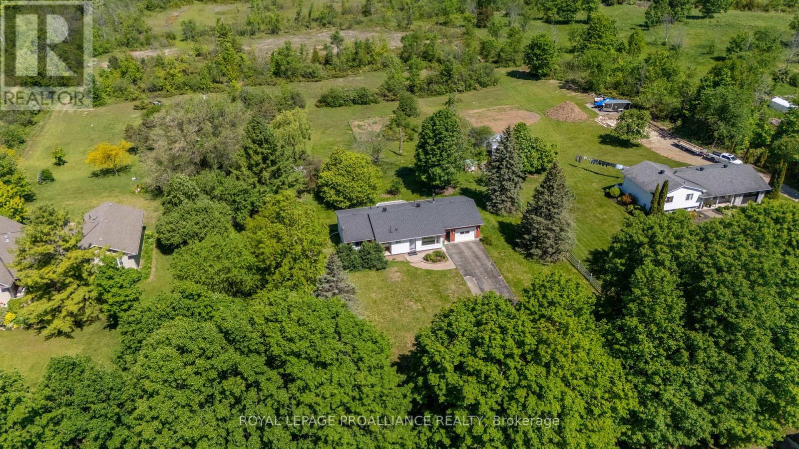 












706 KITLEY 3 LINE

,
Elizabethtown-Kitley,




Ontario
K0G1G0

