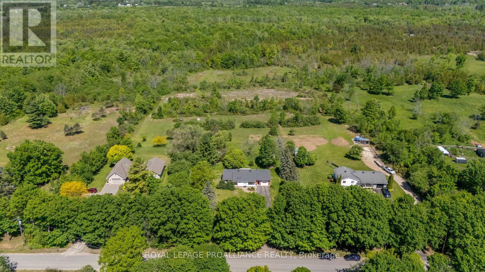 












706 KITLEY 3 LINE

,
Elizabethtown-Kitley,




Ontario
K0G1G0

