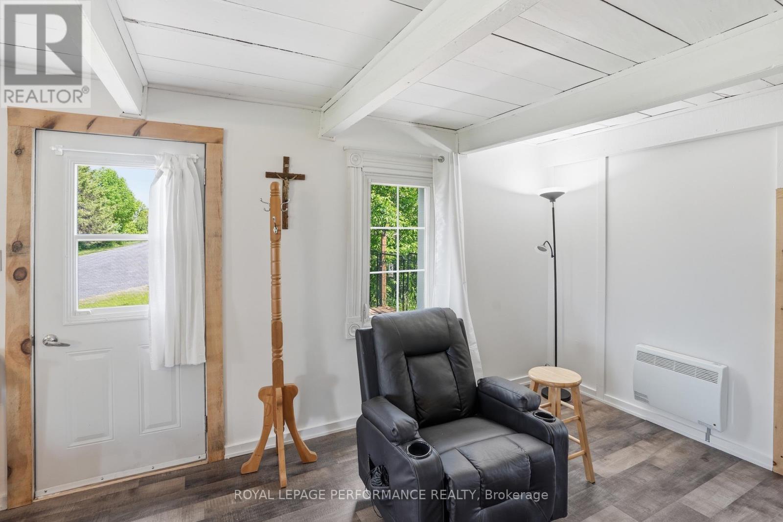 












961 BOUNDARY ROAD

,
Alfred and Plantagenet,




Ontario
K0B1C0


