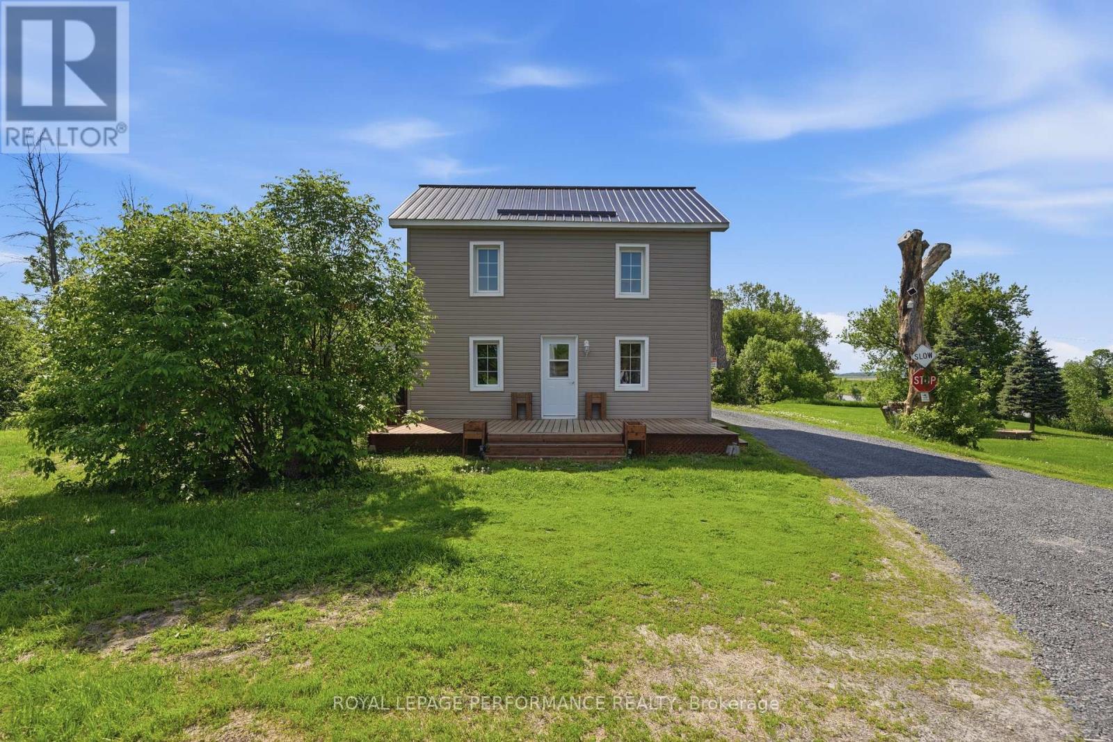 












961 BOUNDARY ROAD

,
Alfred and Plantagenet,




Ontario
K0B1C0

