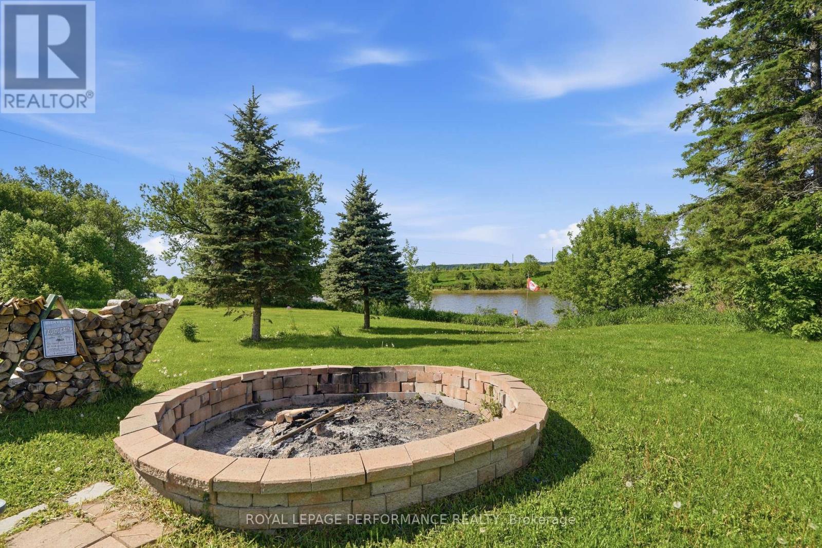












961 BOUNDARY ROAD

,
Alfred and Plantagenet,




Ontario
K0B1C0

