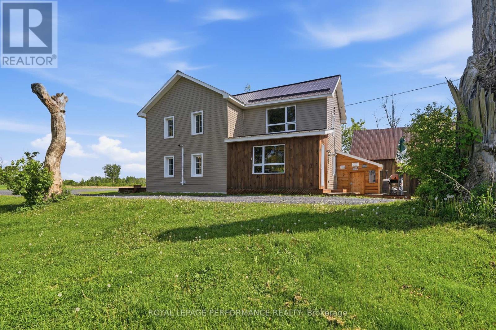 












961 BOUNDARY ROAD

,
Alfred and Plantagenet,




Ontario
K0B1C0

