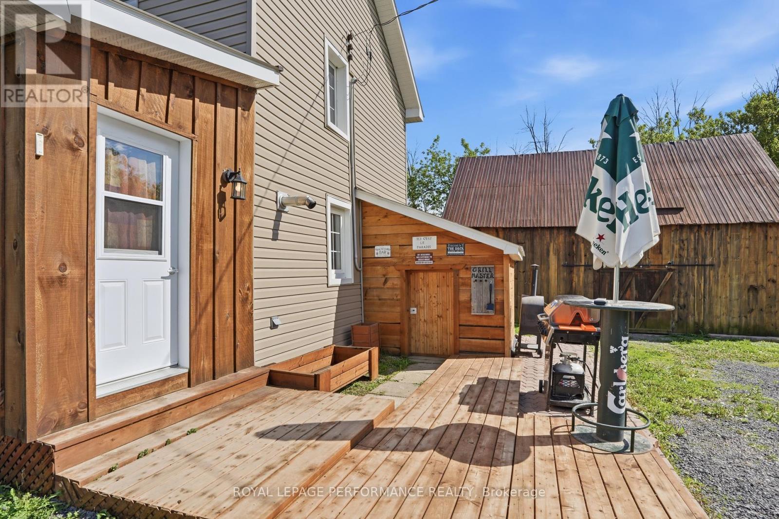 












961 BOUNDARY ROAD

,
Alfred and Plantagenet,




Ontario
K0B1C0

