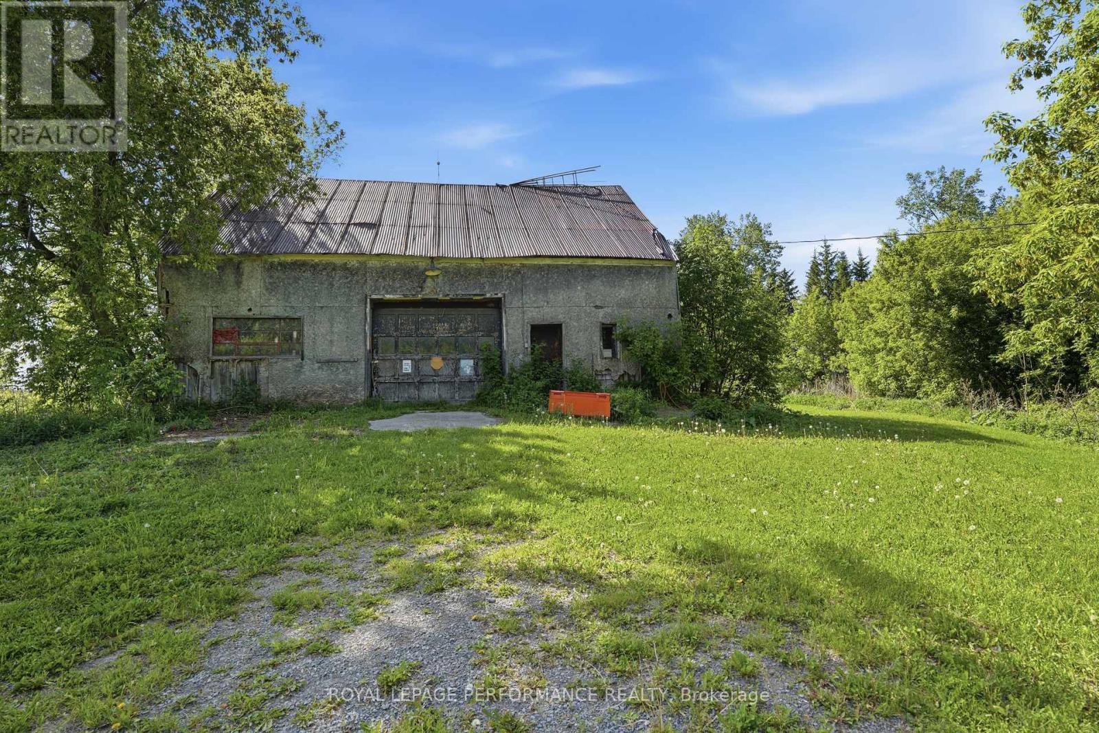 












961 BOUNDARY ROAD

,
Alfred and Plantagenet,




Ontario
K0B1C0

