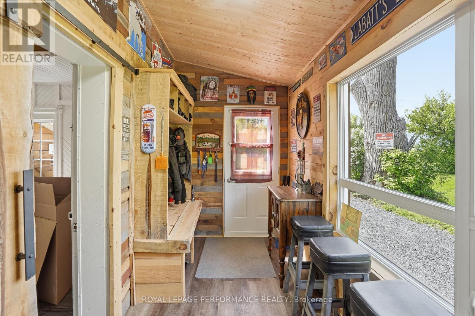 












961 BOUNDARY ROAD

,
Alfred and Plantagenet,




Ontario
K0B1C0

