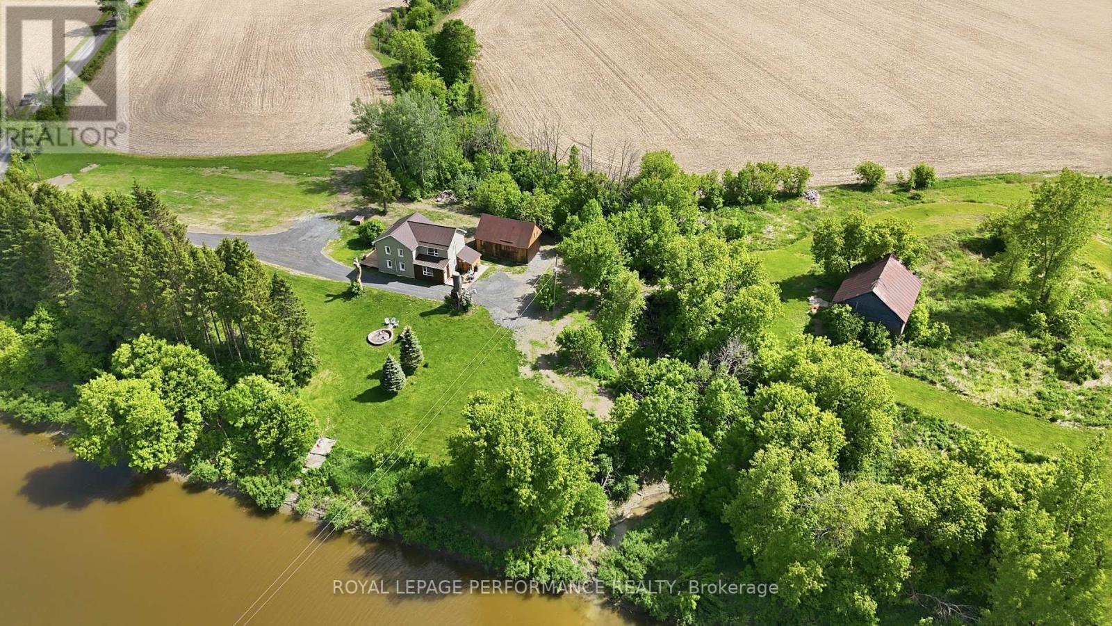 












961 BOUNDARY ROAD

,
Alfred and Plantagenet,




Ontario
K0B1C0

