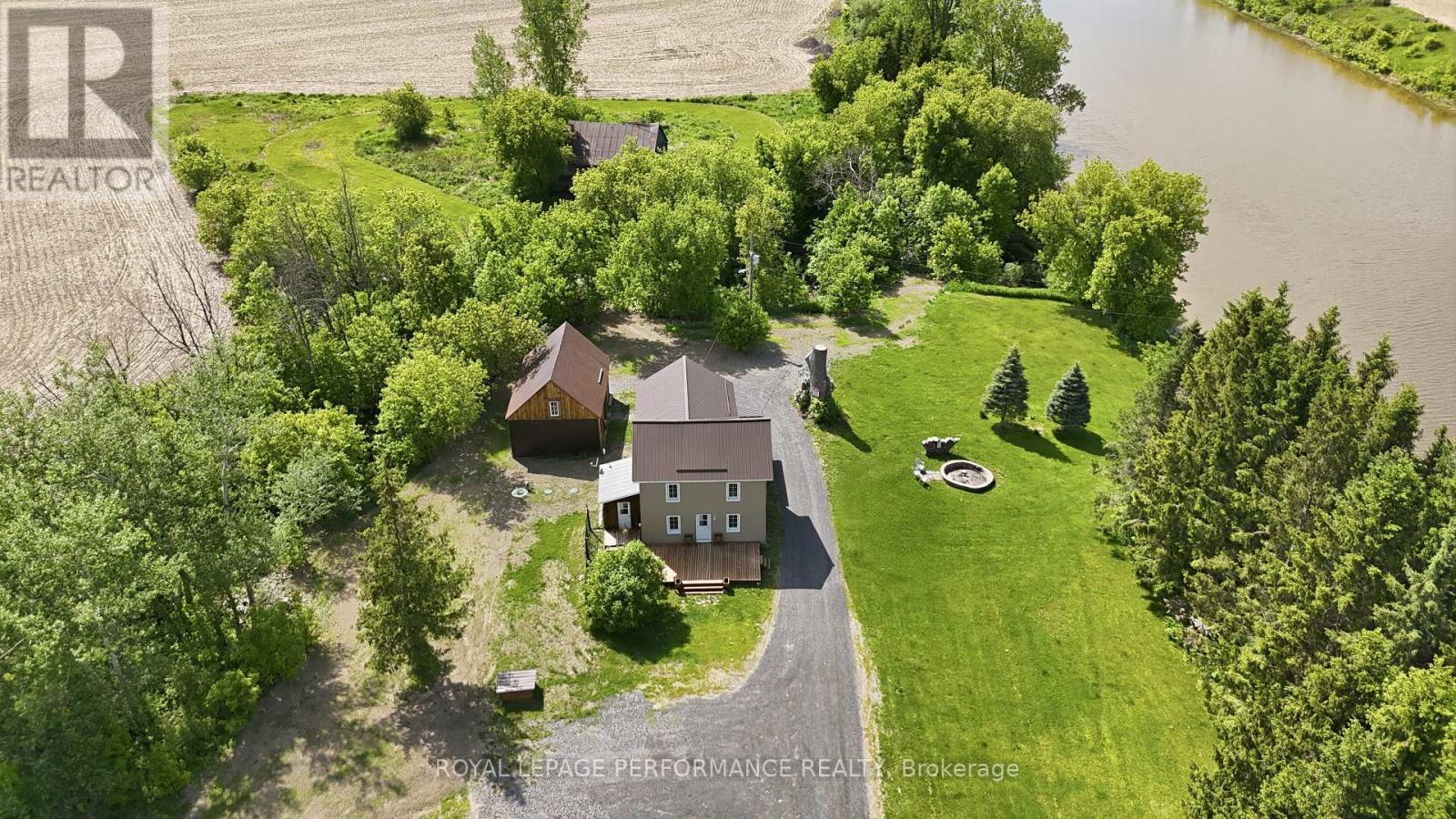 












961 BOUNDARY ROAD

,
Alfred and Plantagenet,




Ontario
K0B1C0

