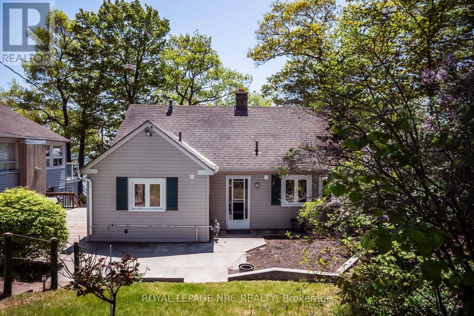 












10245 CAMELOT DRIVE

,
Wainfleet (Lakeshore),




Ontario
L3K5V4

