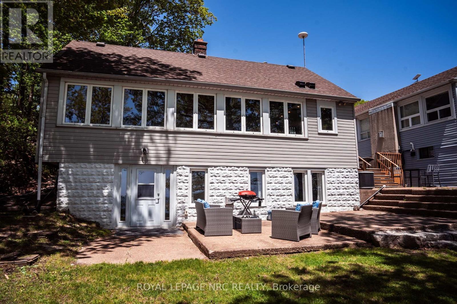 












10245 CAMELOT DRIVE

,
Wainfleet (Lakeshore),




Ontario
L3K5V4


