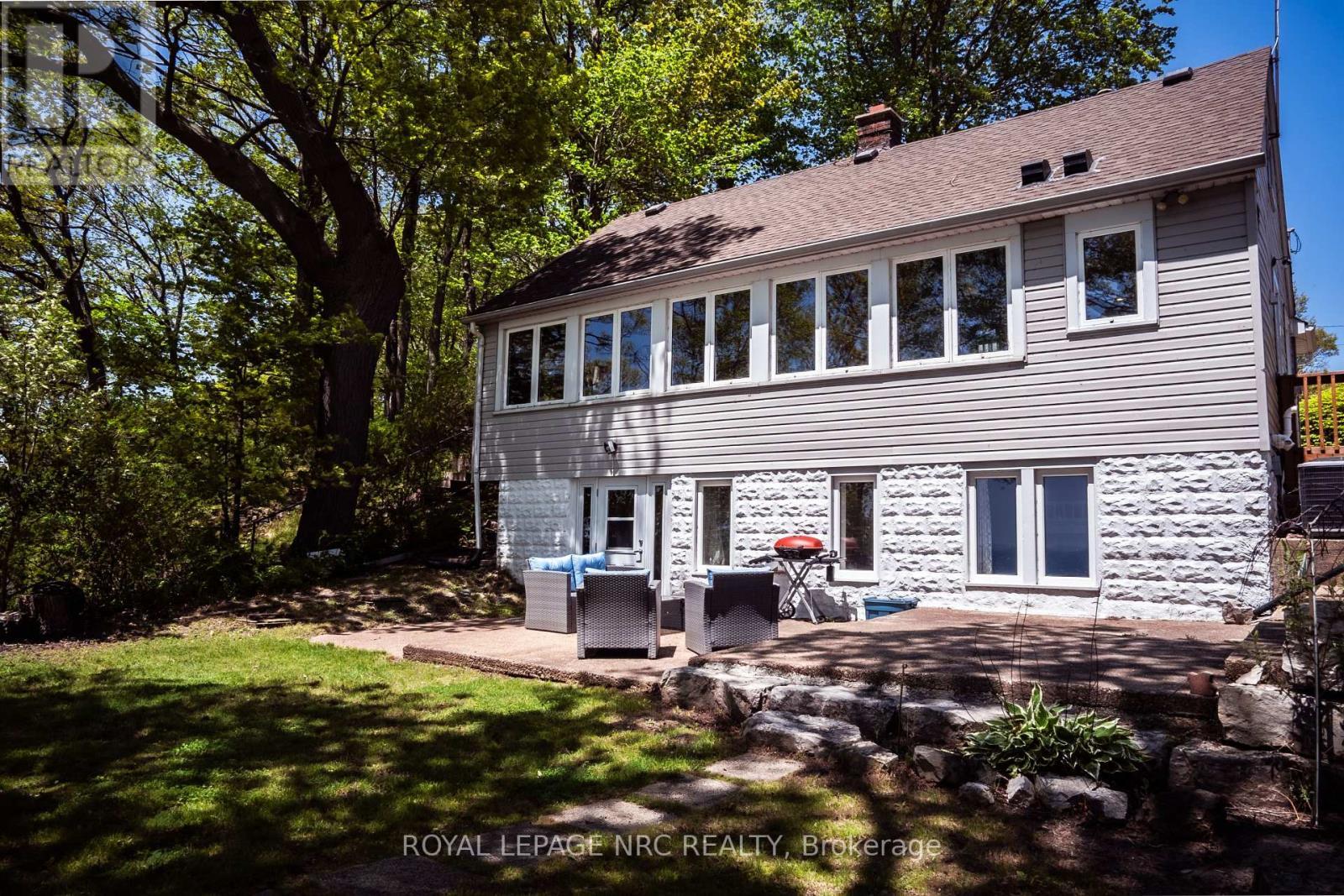 












10245 CAMELOT DRIVE

,
Wainfleet (Lakeshore),




Ontario
L3K5V4

