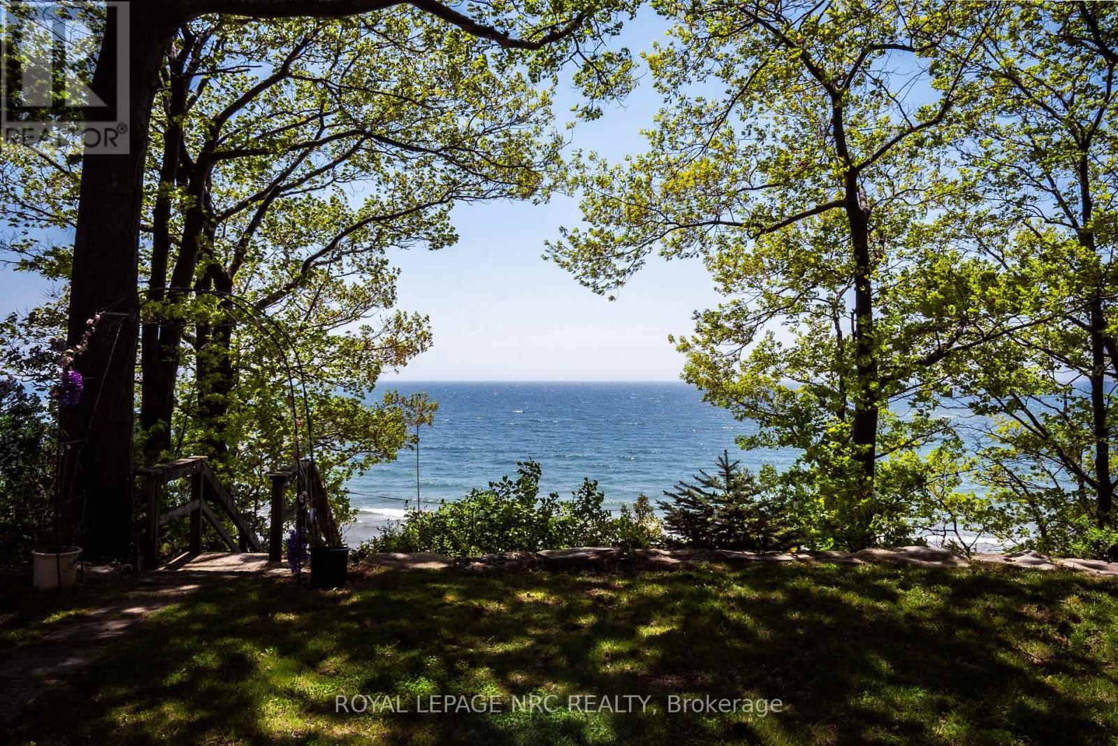 












10245 CAMELOT DRIVE

,
Wainfleet (Lakeshore),




Ontario
L3K5V4

