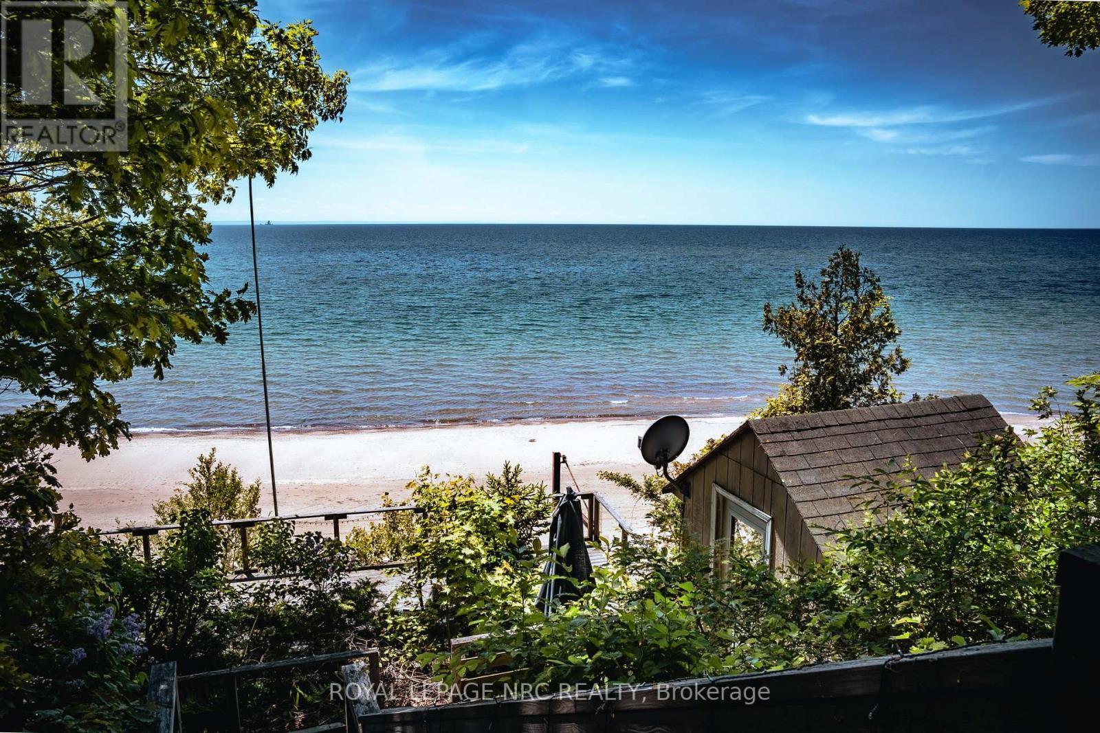 












10245 CAMELOT DRIVE

,
Wainfleet (Lakeshore),




Ontario
L3K5V4

