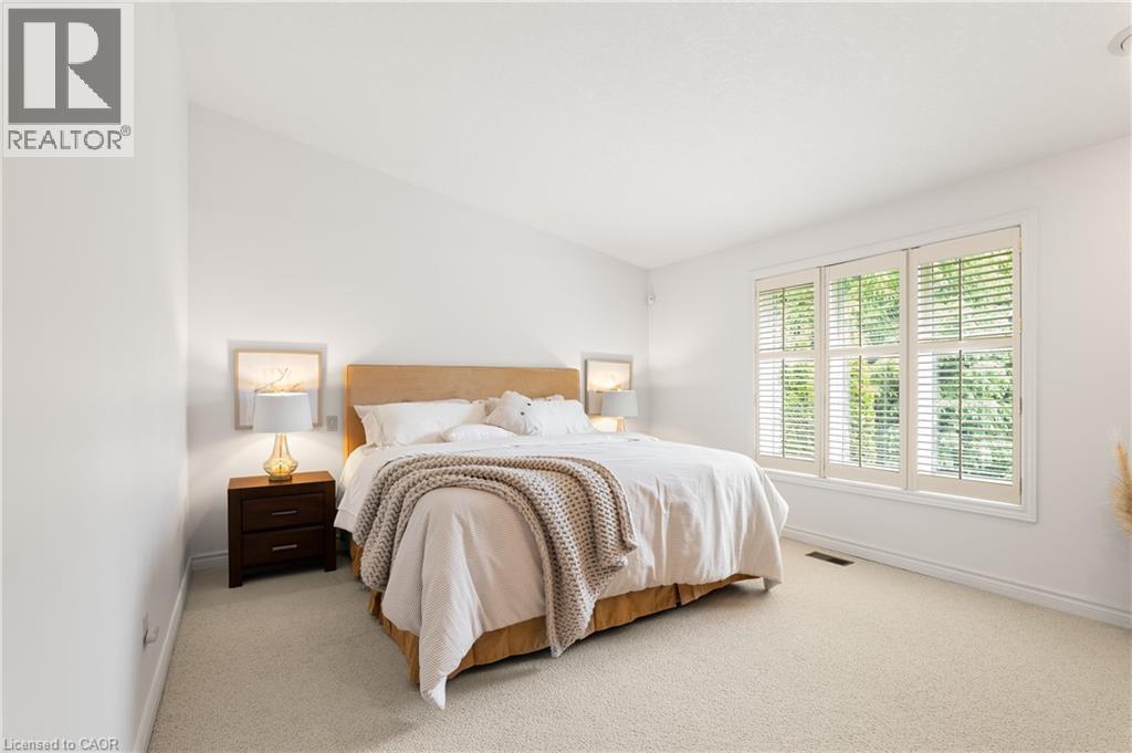 












384 SOUTH RIVER Road

,
Centre Wellington,




Ontario
N0B1S0

