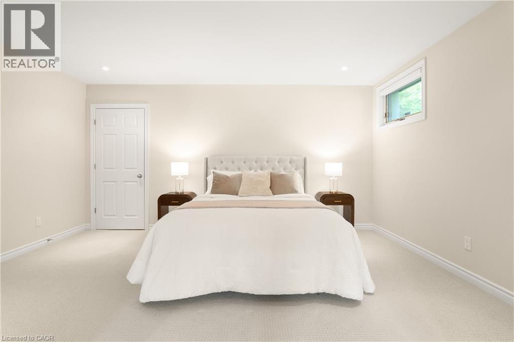 












384 SOUTH RIVER Road

,
Centre Wellington,




Ontario
N0B1S0

