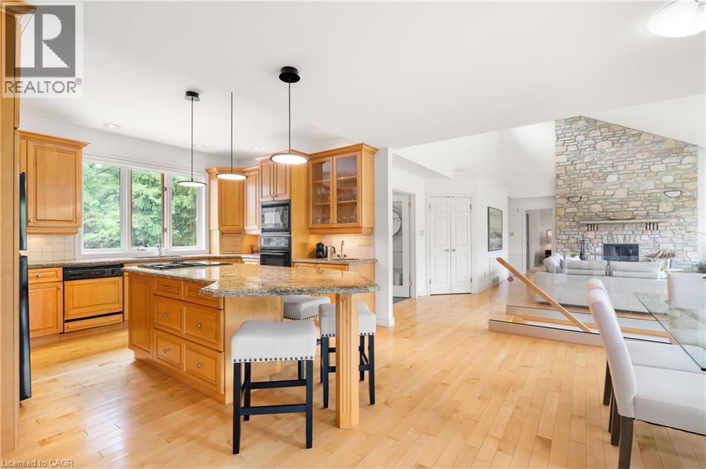 












384 SOUTH RIVER Road

,
Centre Wellington,




Ontario
N0B1S0


