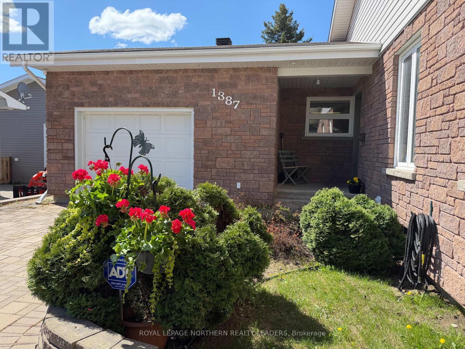 












1387 CHENIER AVENUE

,
Timmins (MTJ - Main Area),




Ontario
P4R1A8

