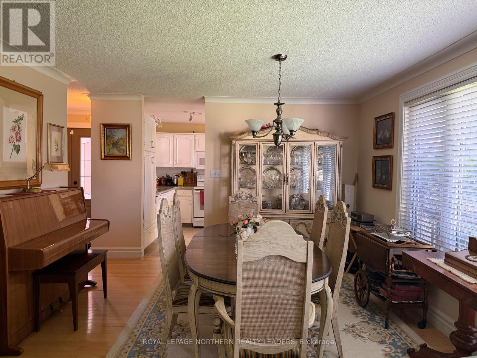 












1387 CHENIER AVENUE

,
Timmins (MTJ - Main Area),




Ontario
P4R1A8

