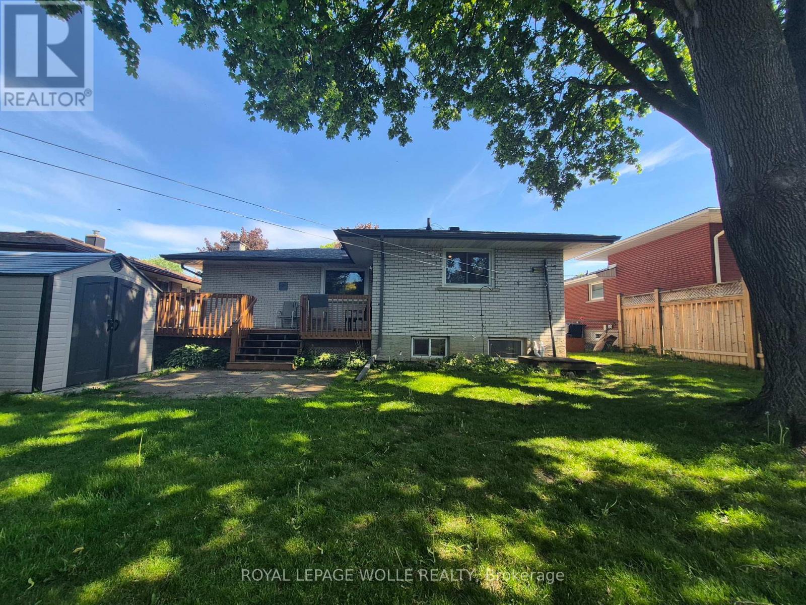 












11 DUNCAIRN AVENUE

,
Kitchener,




Ontario
N2M4S5

