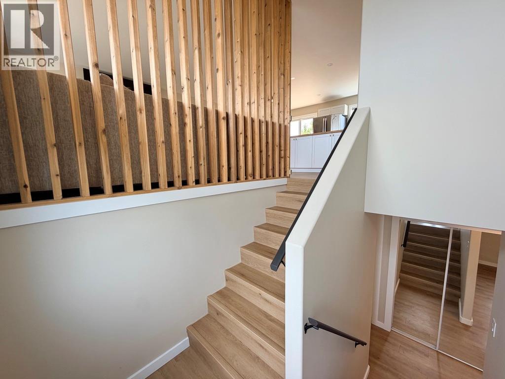 












1037 Paradise Valley Subdivision

,
Dawson Creek,




British Columbia
V1G0H4

