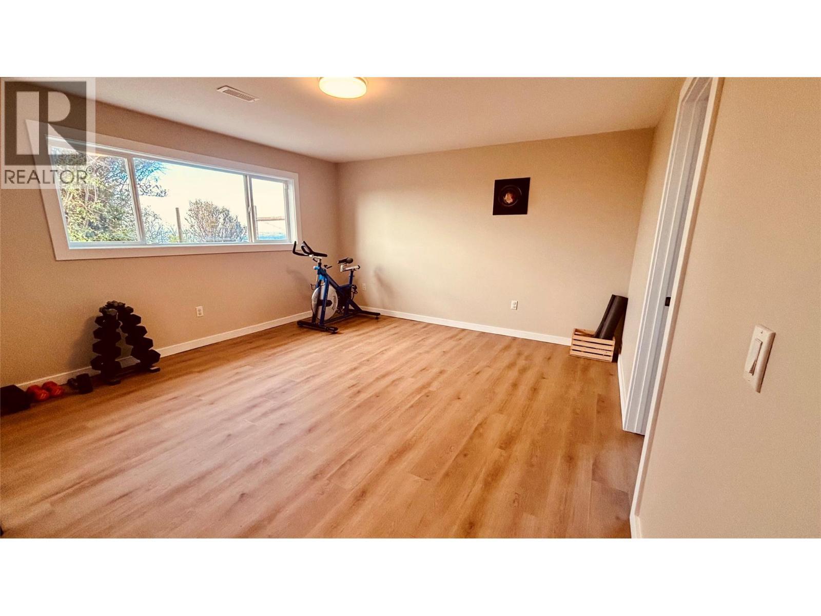 












1037 Paradise Valley Subdivision

,
Dawson Creek,




British Columbia
V1G0H4


