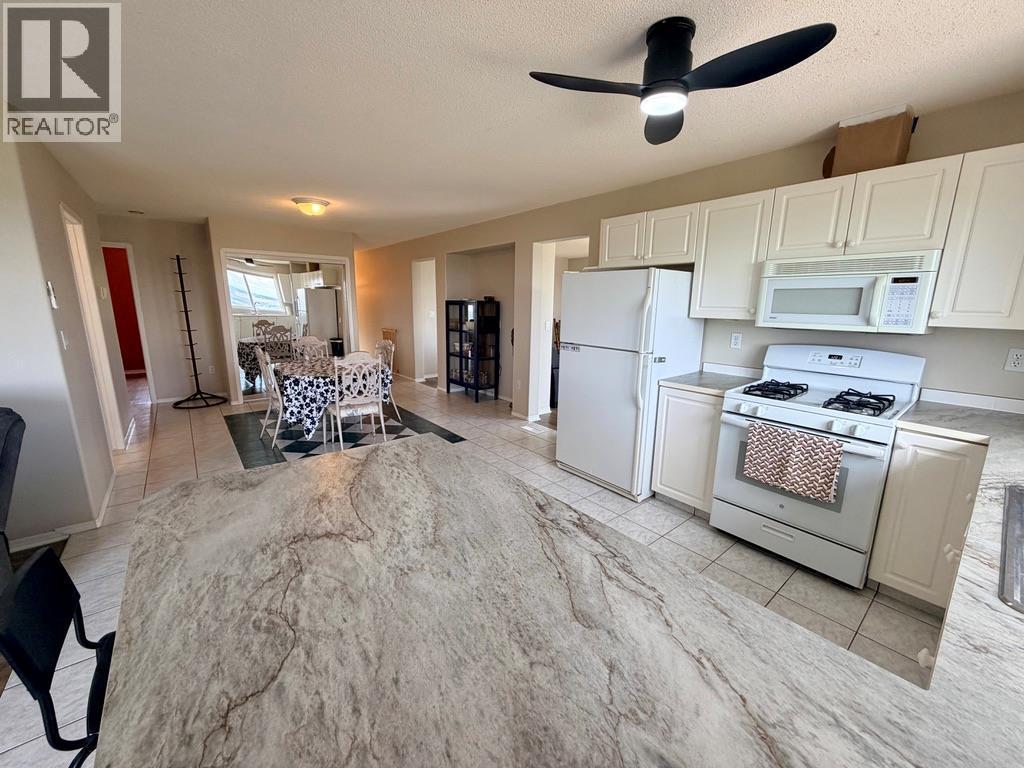 












1037 Paradise Valley Subdivision

,
Dawson Creek,




British Columbia
V1G0H4

