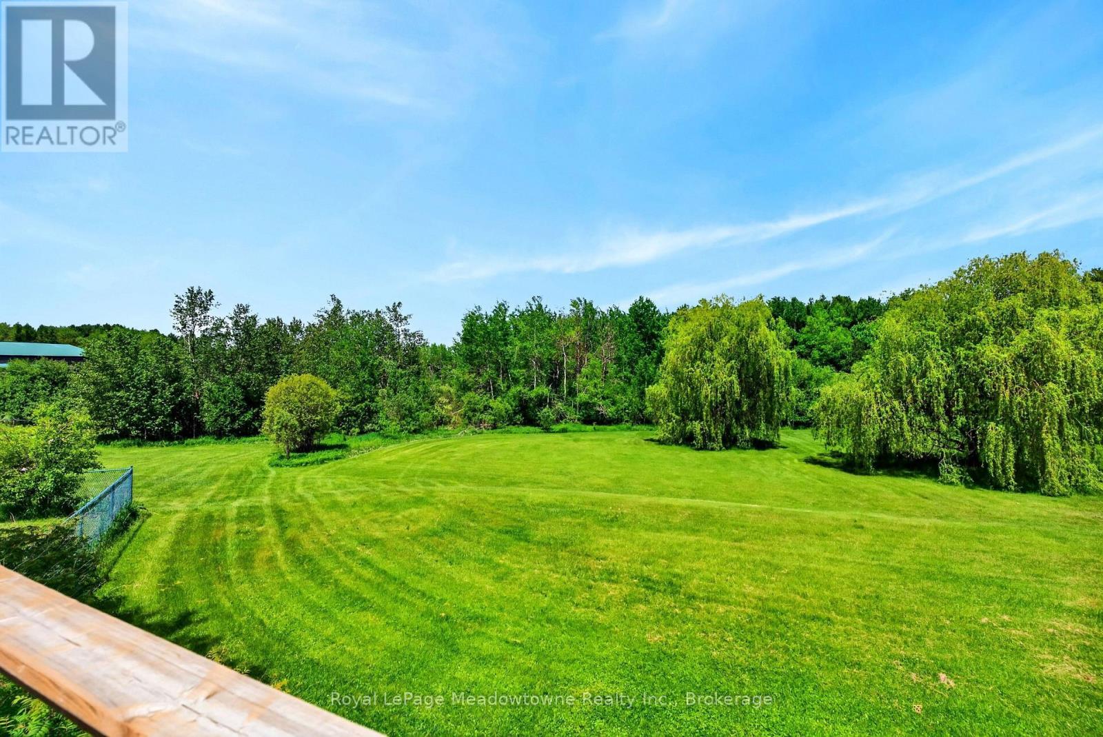 












8122 ERAMOSA GARAFRAXA TOWNLINE

,
Centre Wellington,




Ontario
N1M2W5


