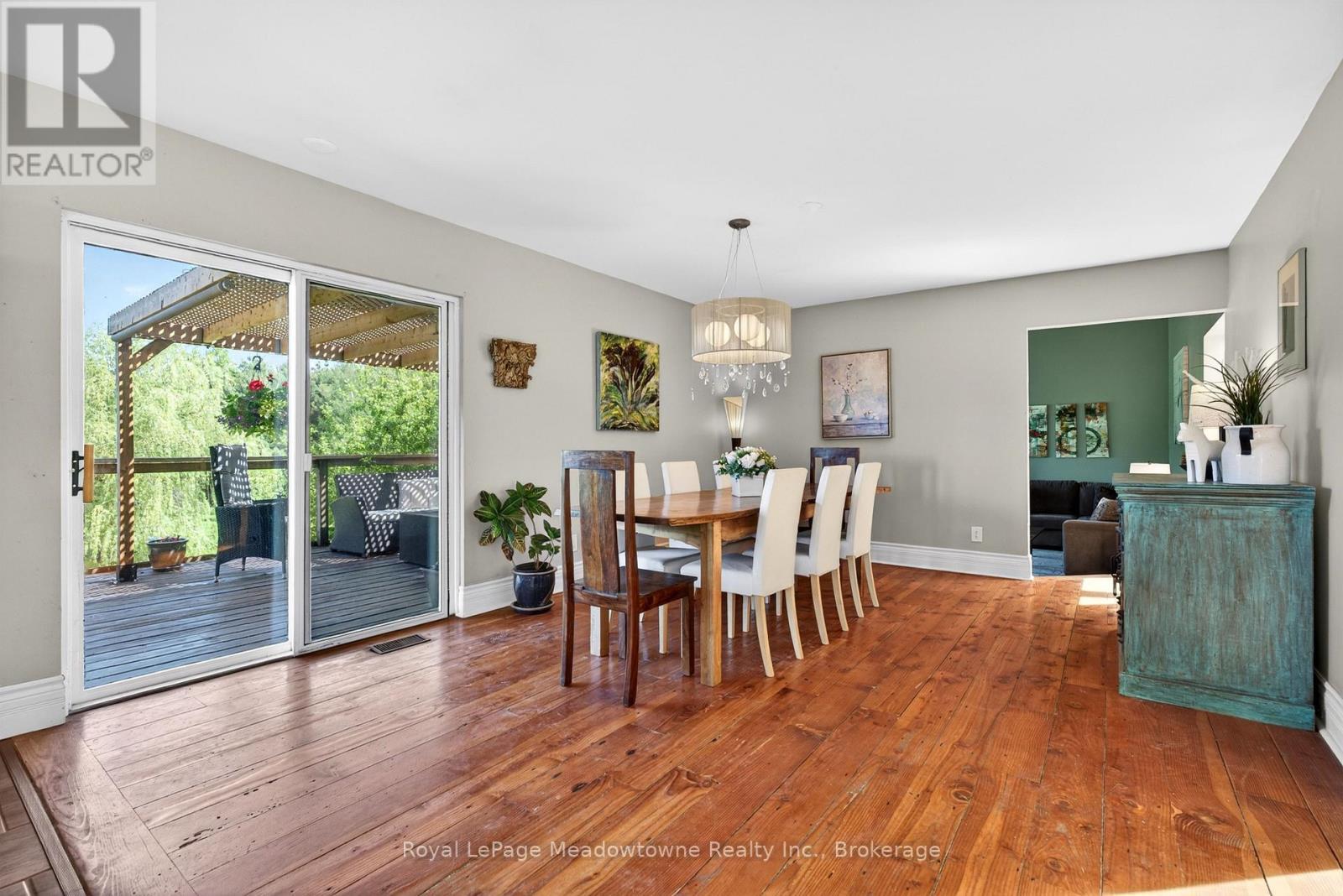 












8122 ERAMOSA GARAFRAXA TOWNLINE

,
Centre Wellington,




Ontario
N1M2W5

