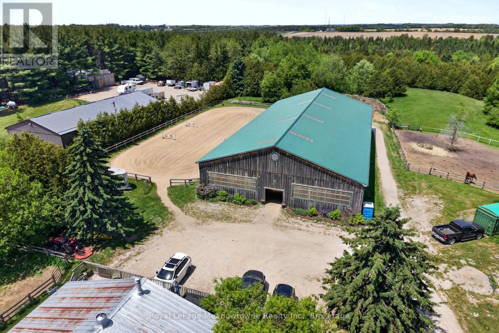 












8122 ERAMOSA GARAFRAXA TOWNLINE

,
Centre Wellington,




Ontario
N1M2W5

