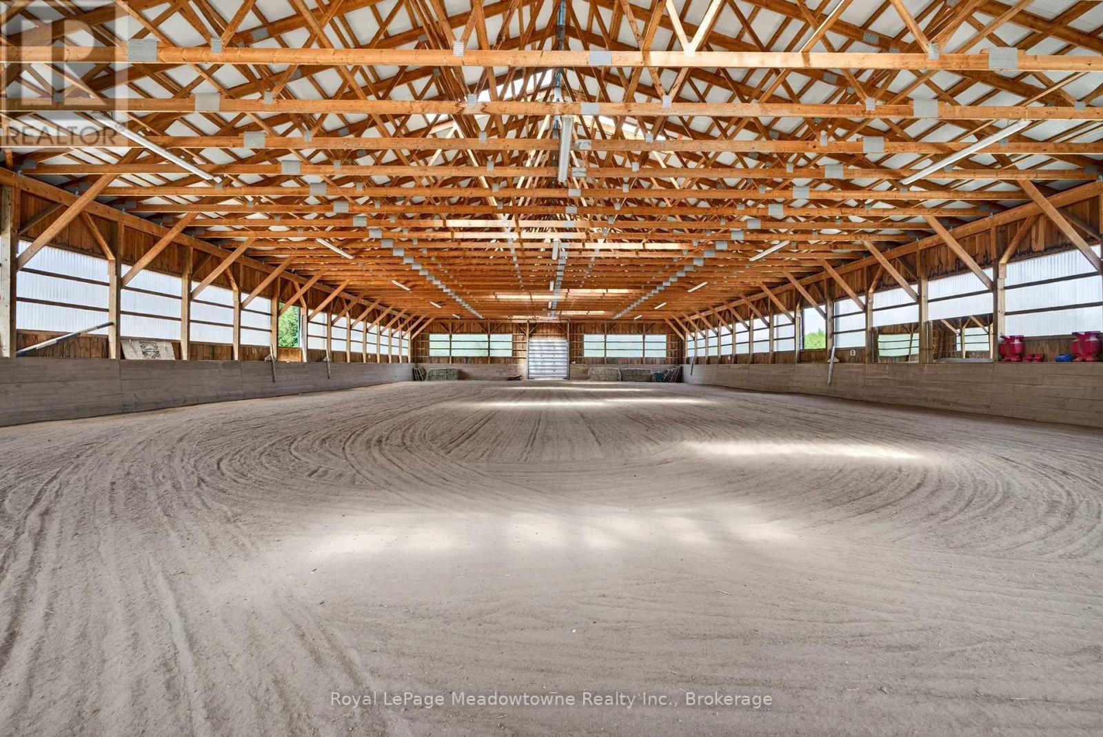 












8122 ERAMOSA GARAFRAXA TOWNLINE

,
Centre Wellington,




Ontario
N1M2W5

