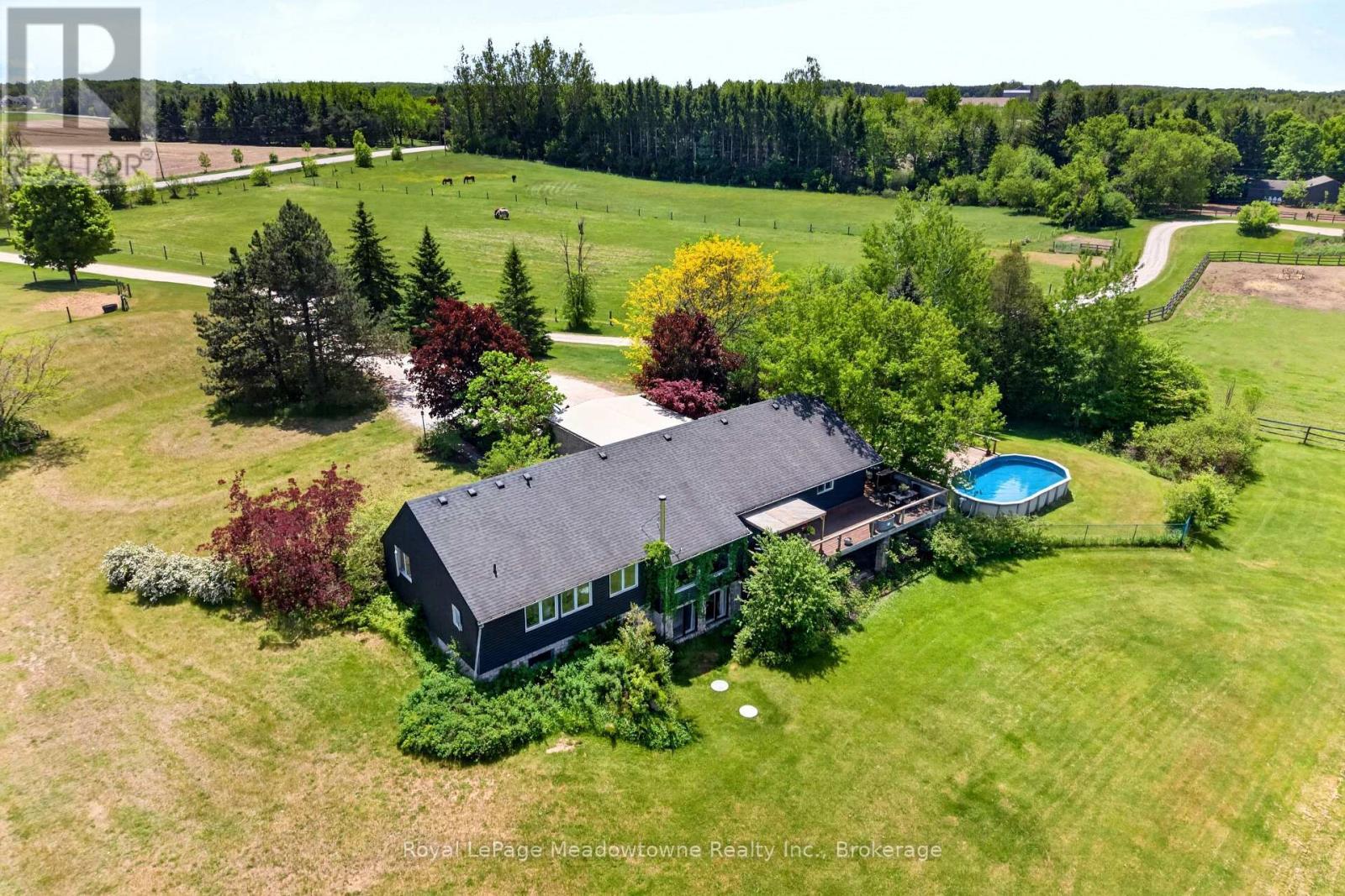 












8122 ERAMOSA GARAFRAXA TOWNLINE

,
Centre Wellington,




Ontario
N1M2W5

