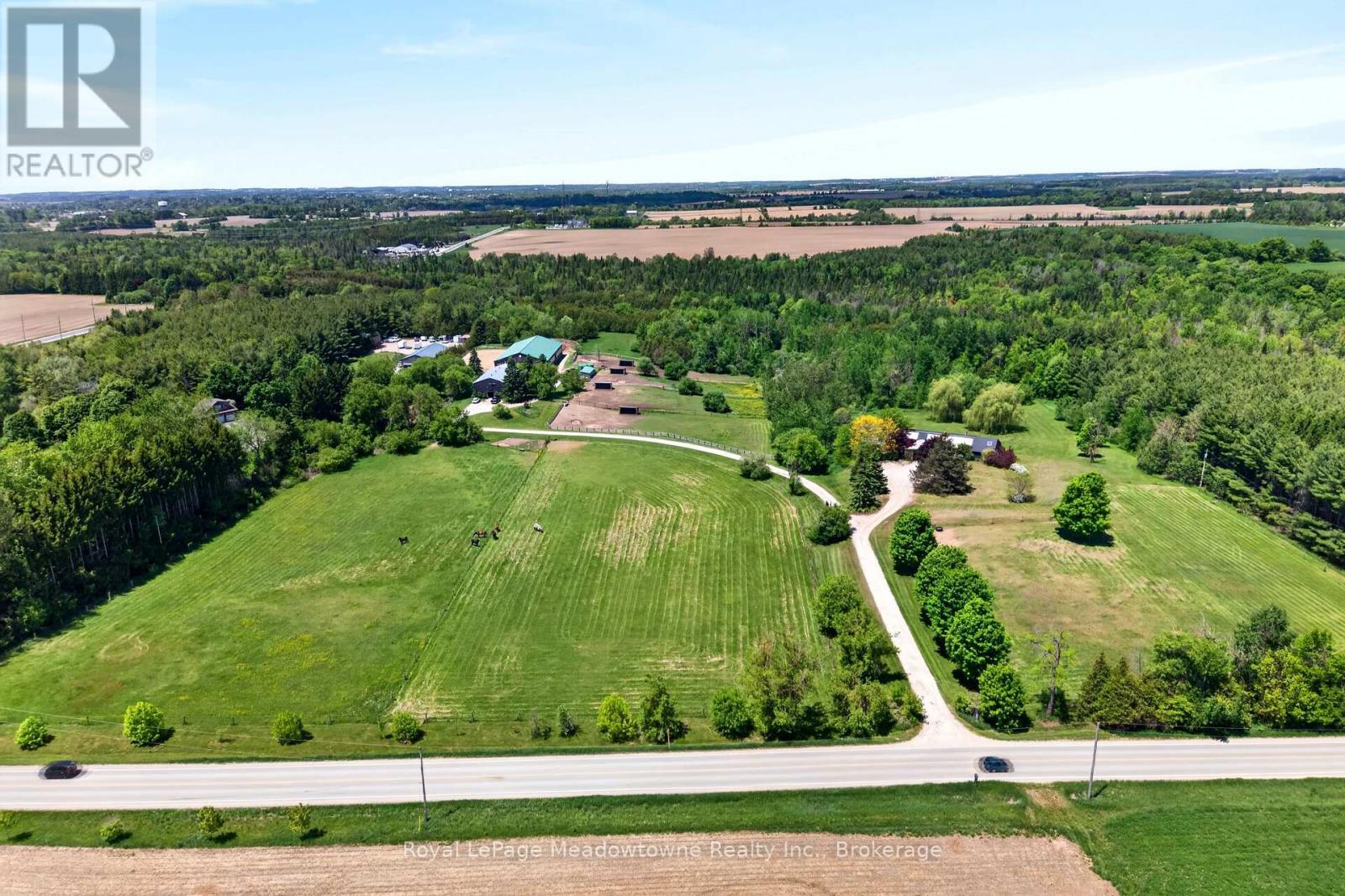 












8122 ERAMOSA GARAFRAXA TOWNLINE

,
Centre Wellington,




Ontario
N1M2W5

