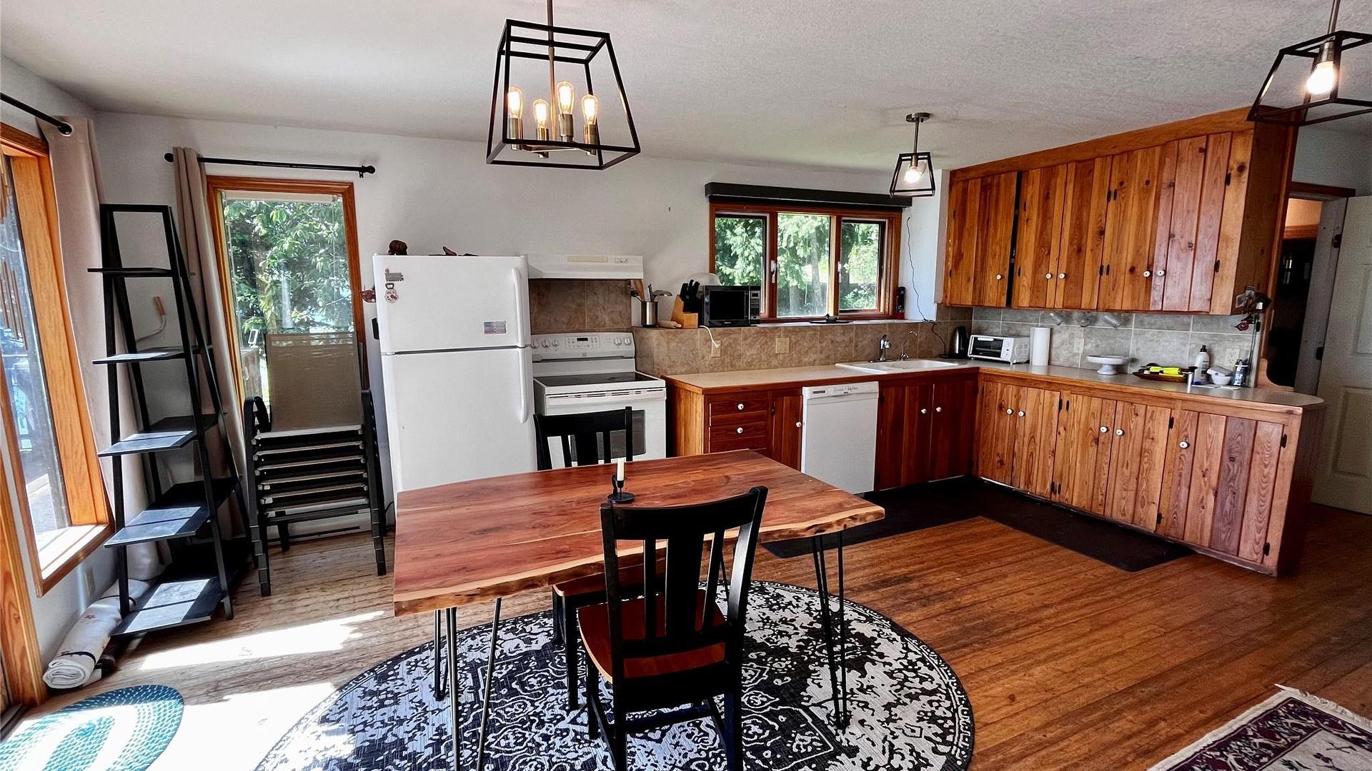 









620


APPLEGROVE

Road,
Fauquier,




BC
V0G 1K0

