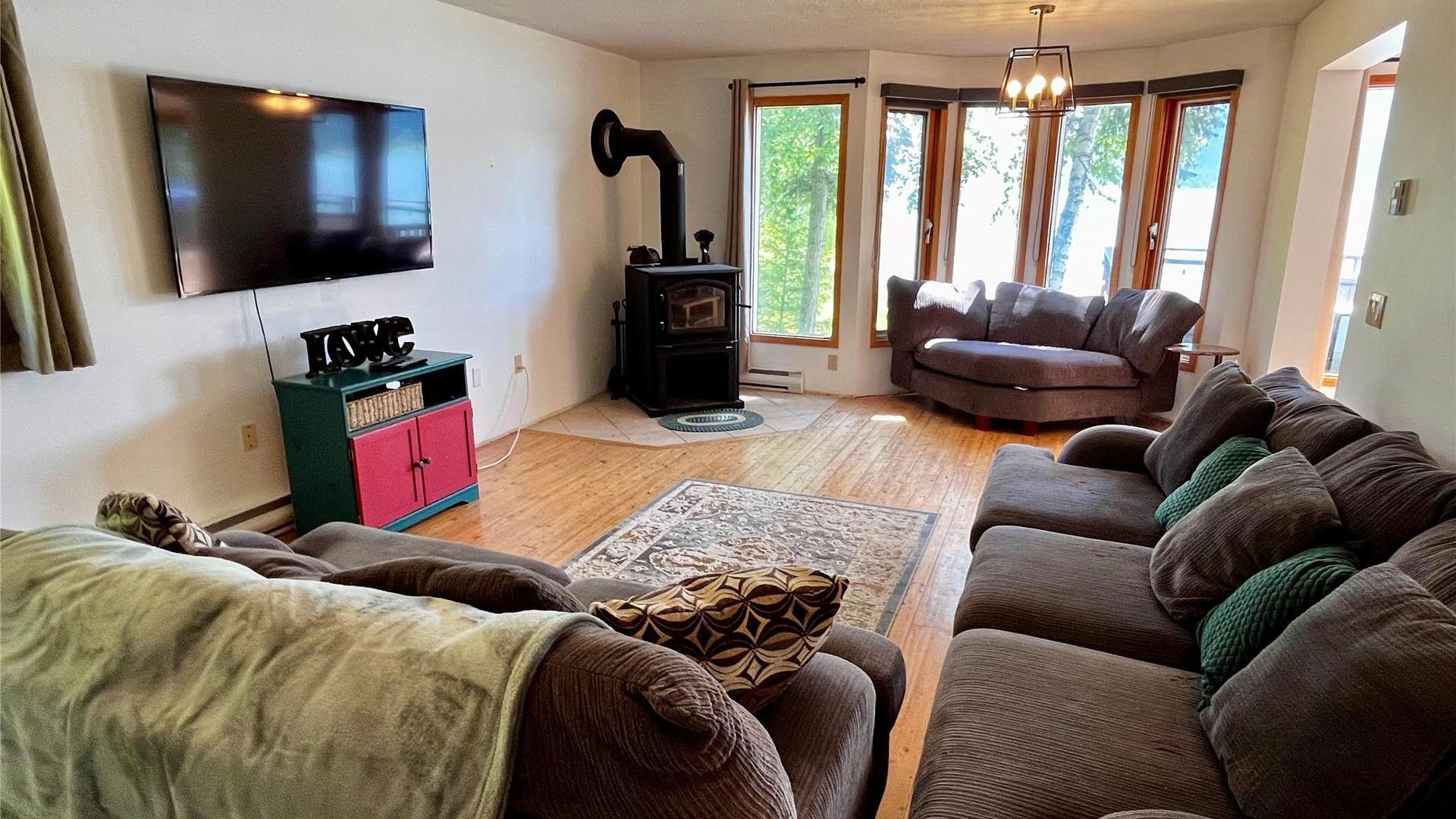 









620


APPLEGROVE

Road,
Fauquier,




BC
V0G 1K0

