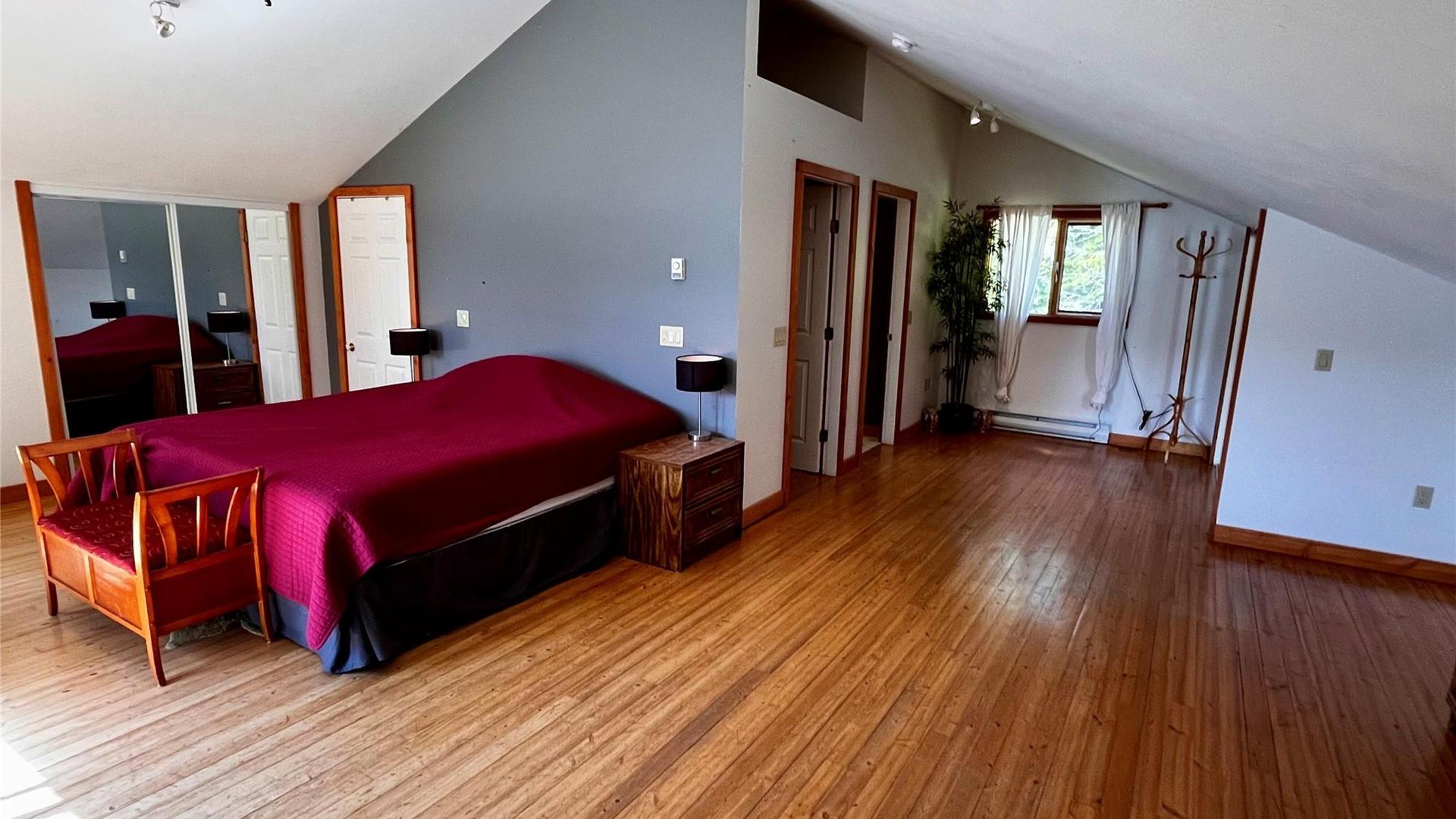 









620


APPLEGROVE

Road,
Fauquier,




BC
V0G 1K0

