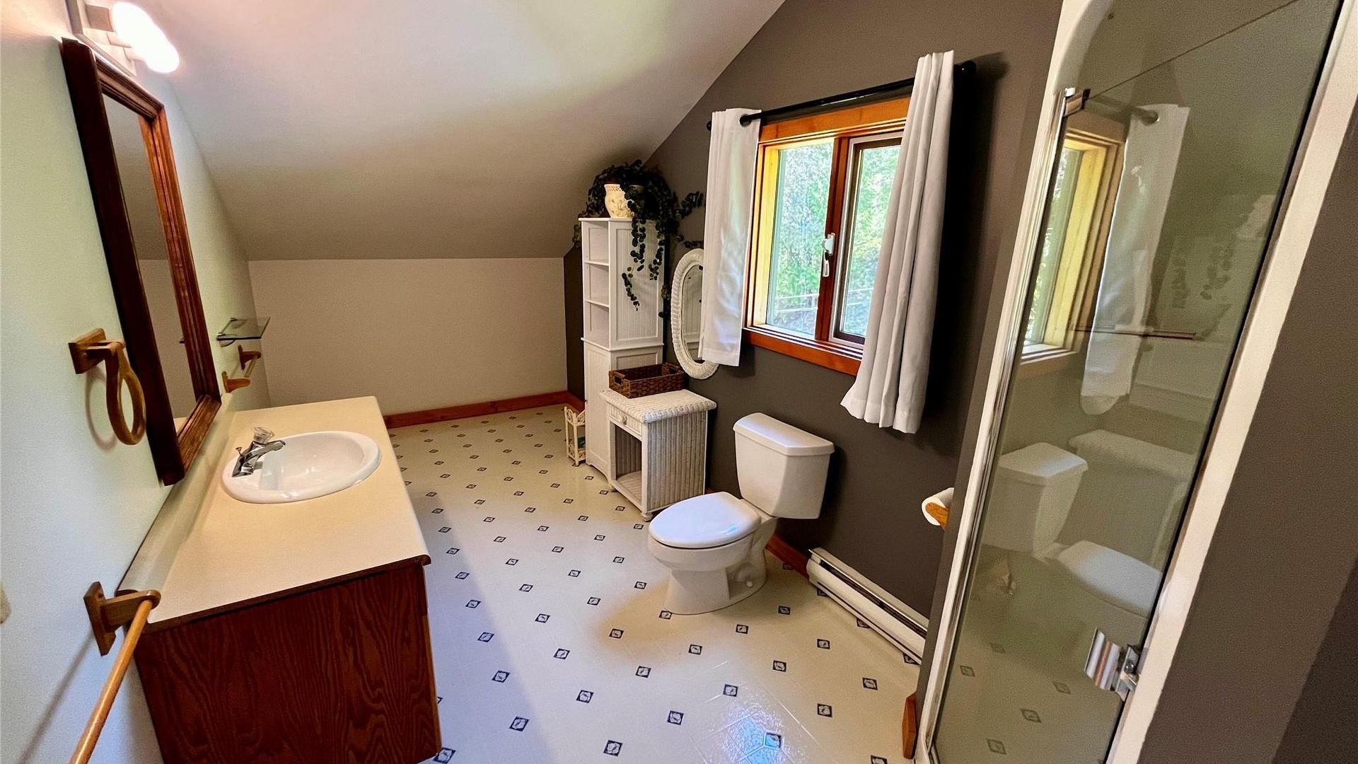 









620


APPLEGROVE

Road,
Fauquier,




BC
V0G 1K0

