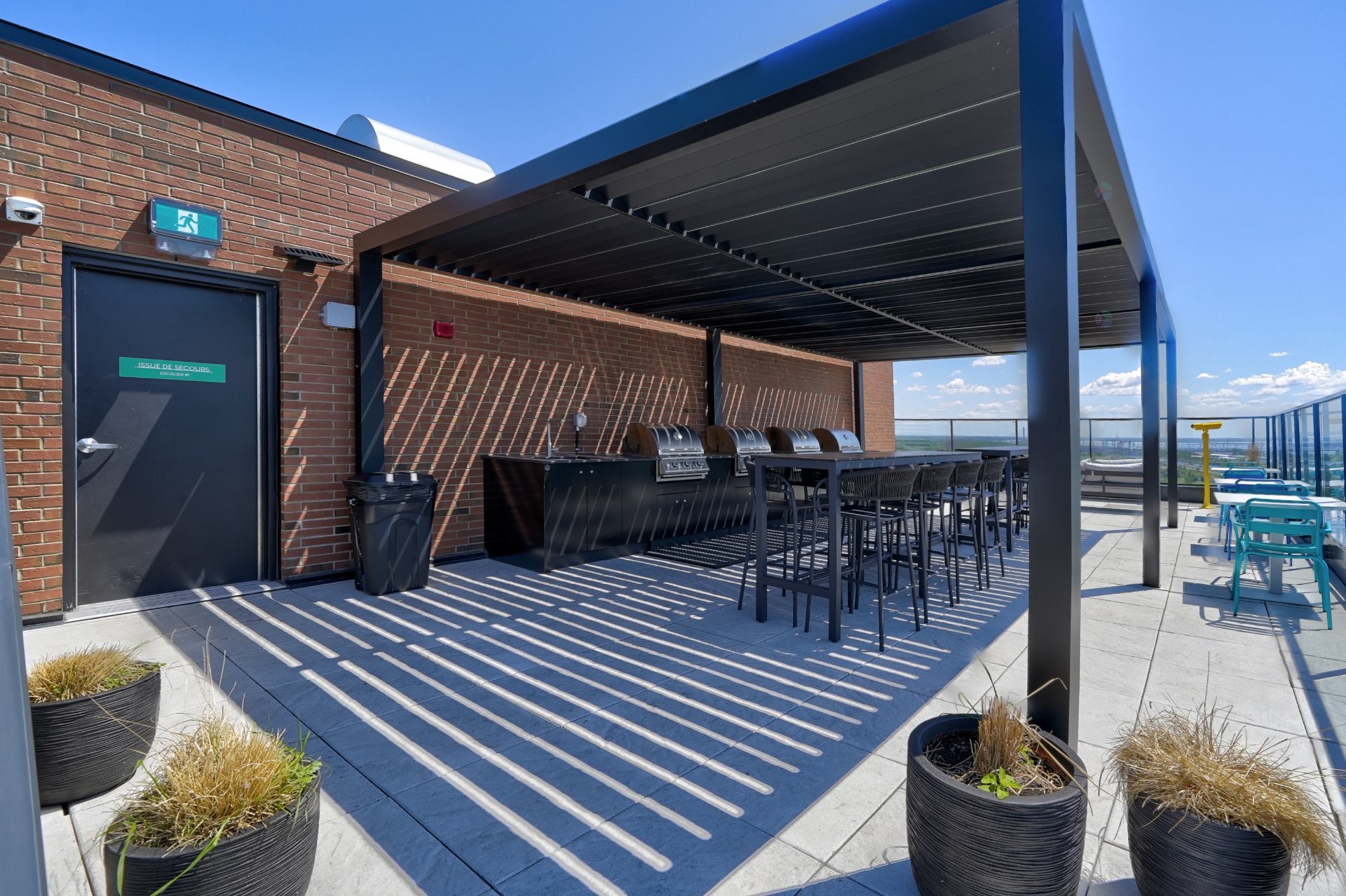 









200


Rue Marie-Charles-Le Moyne

, 1421,
Longueuil (Le Vieux-Longueuil),




QC
J4K8C2

