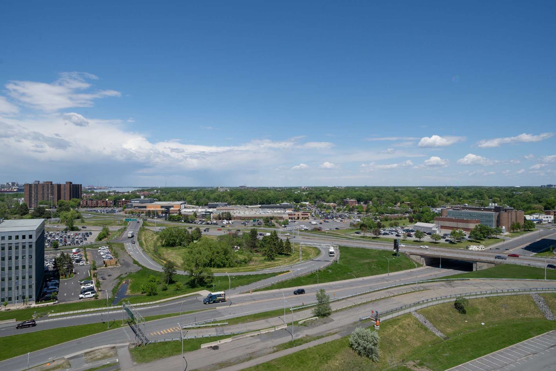









200


Rue Marie-Charles-Le Moyne

, 1421,
Longueuil (Le Vieux-Longueuil),




QC
J4K8C2

