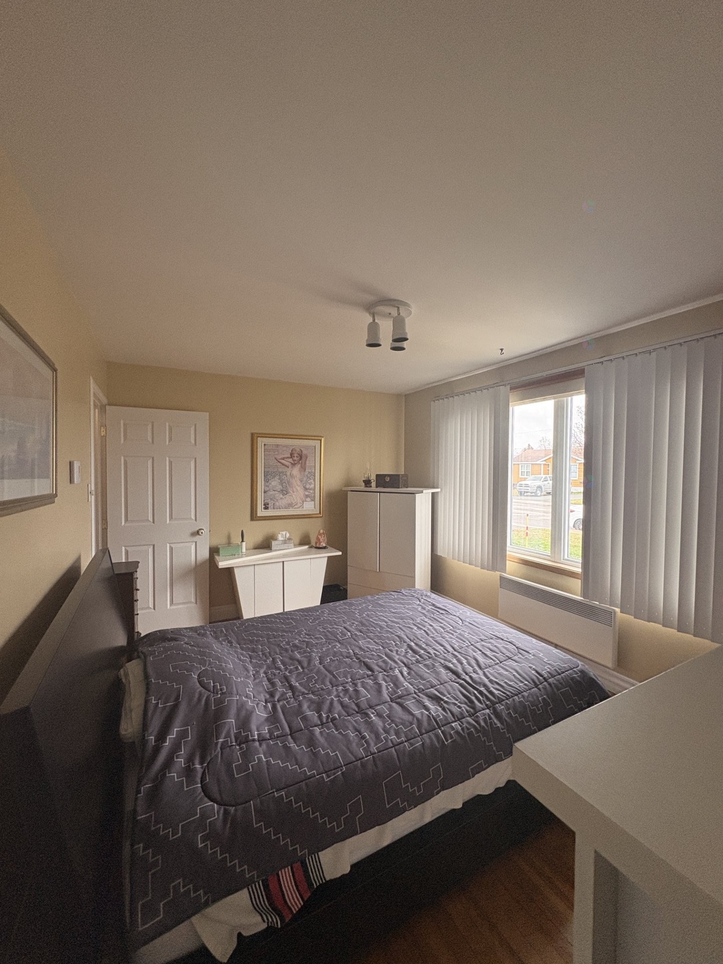 









563


Av. Iberville

,
Sept-Îles,




QC
G4R2E3

