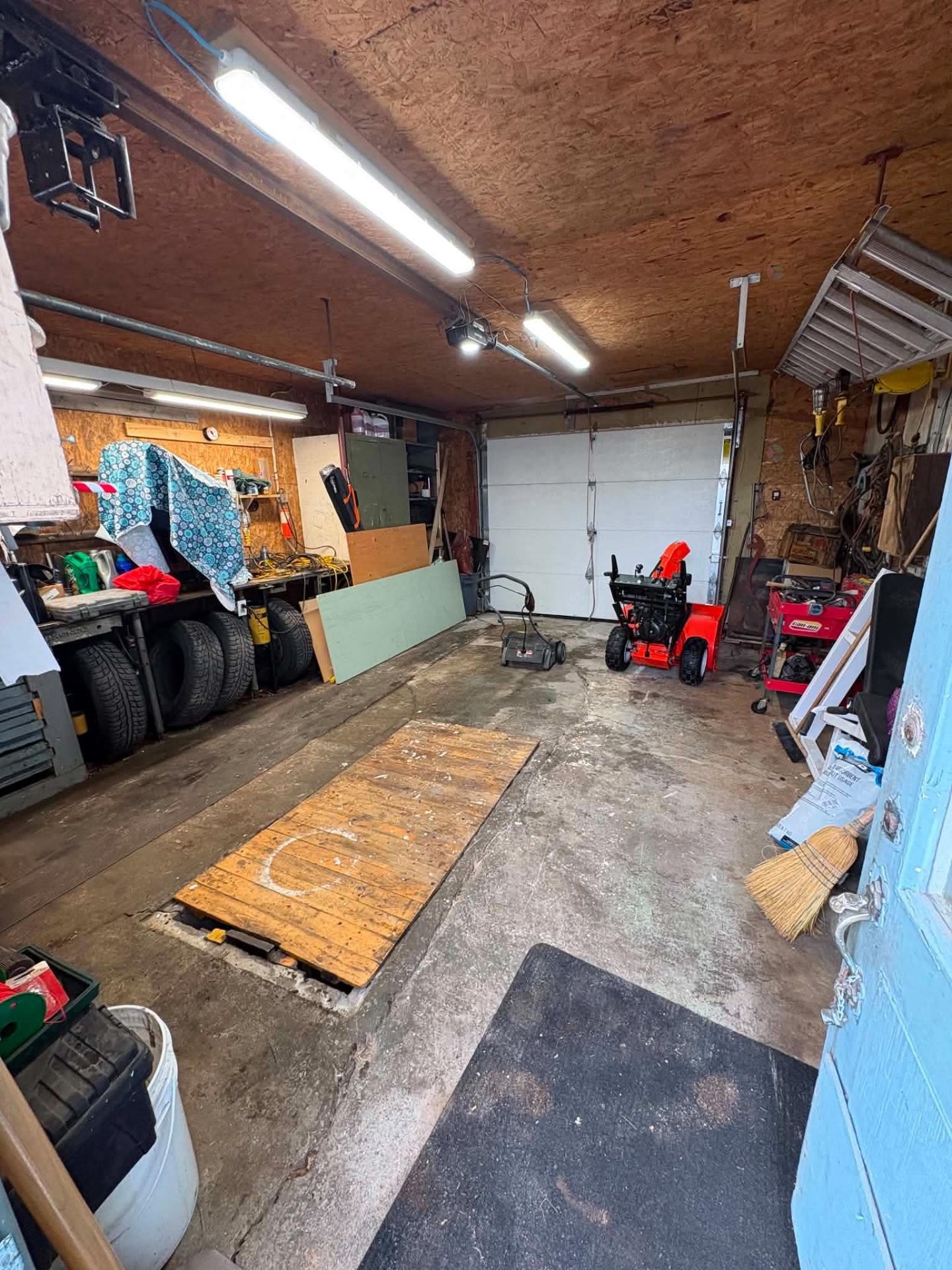 









563


Av. Iberville

,
Sept-Îles,




QC
G4R2E3

