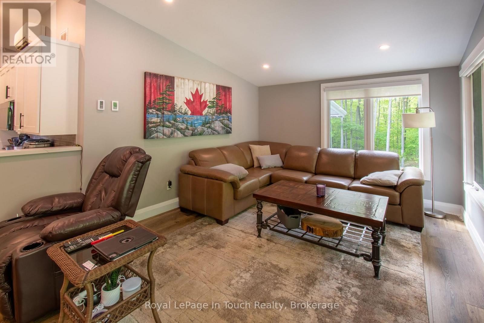












1388 CEDARPOINT ROAD

,
Tiny,




Ontario
L0L2J0

