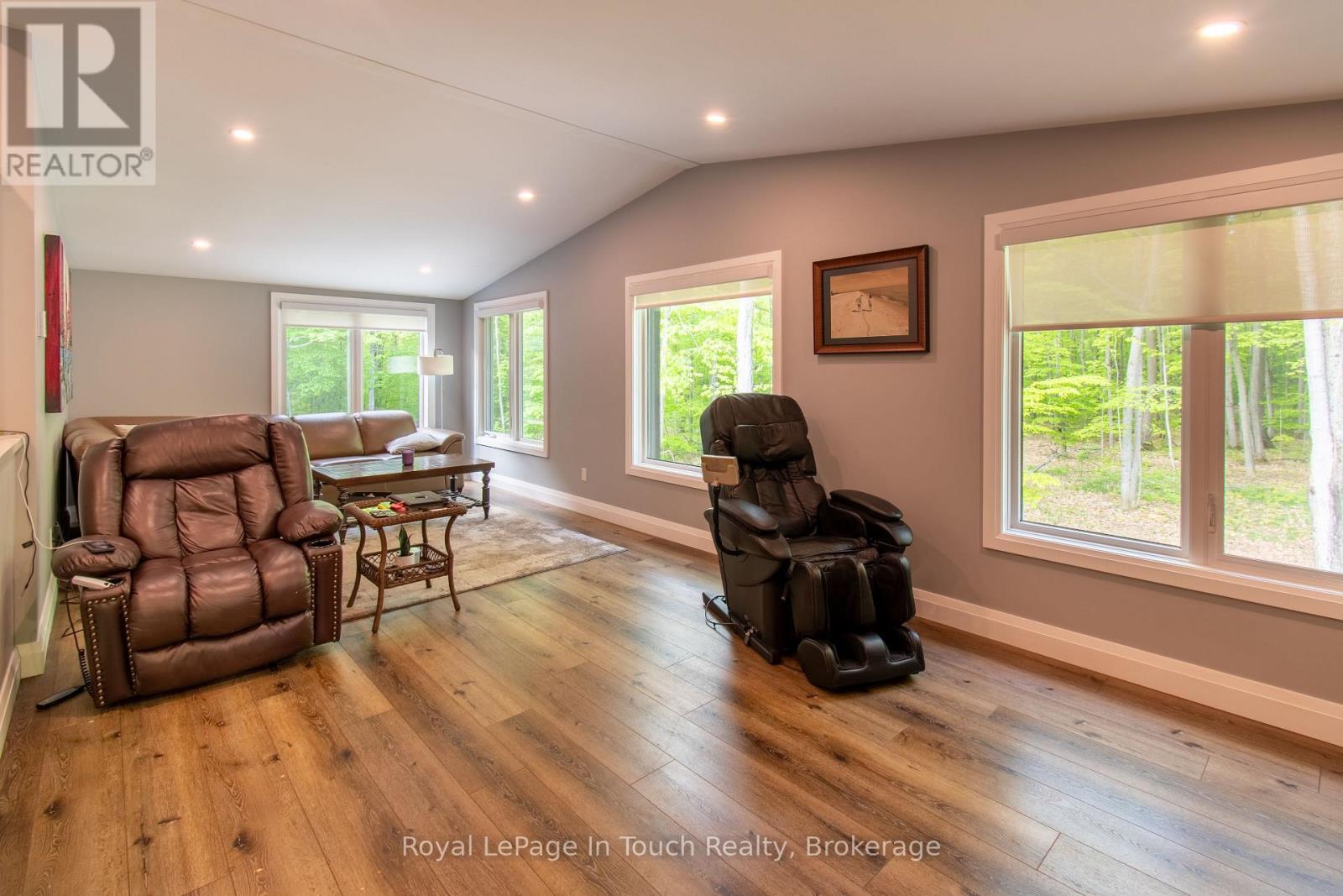 












1388 CEDARPOINT ROAD

,
Tiny,




Ontario
L0L2J0

