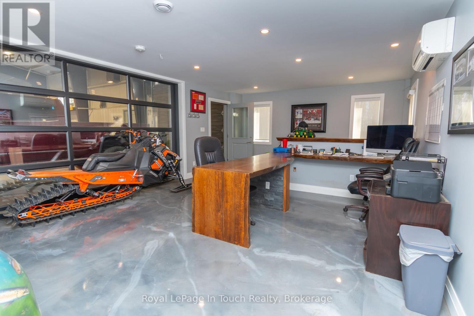 












1388 CEDARPOINT ROAD

,
Tiny,




Ontario
L0L2J0

