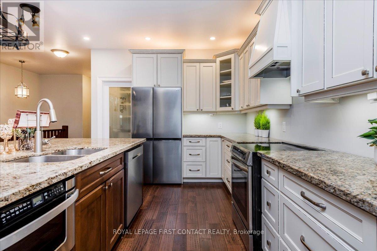 












3500 CRESCENT HARBOUR ROAD

,
Innisfil,




Ontario
L9S2Y8

