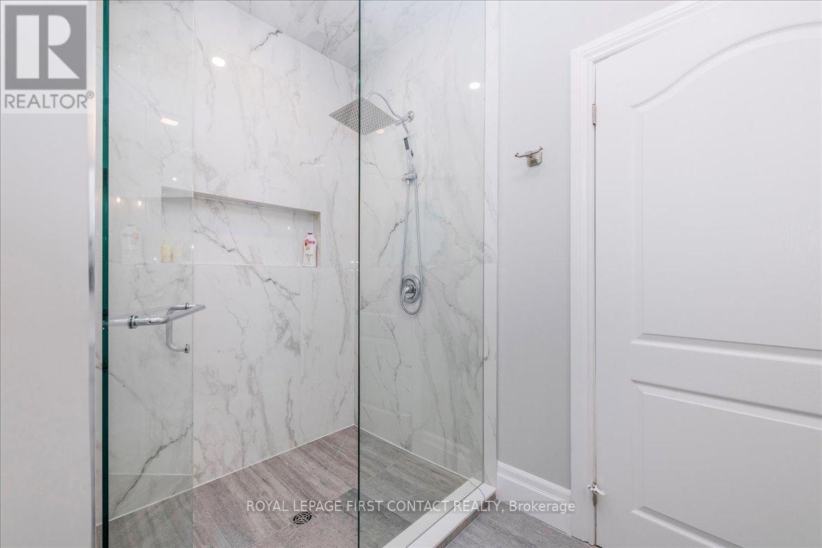 












3500 CRESCENT HARBOUR ROAD

,
Innisfil,




Ontario
L9S2Y8

