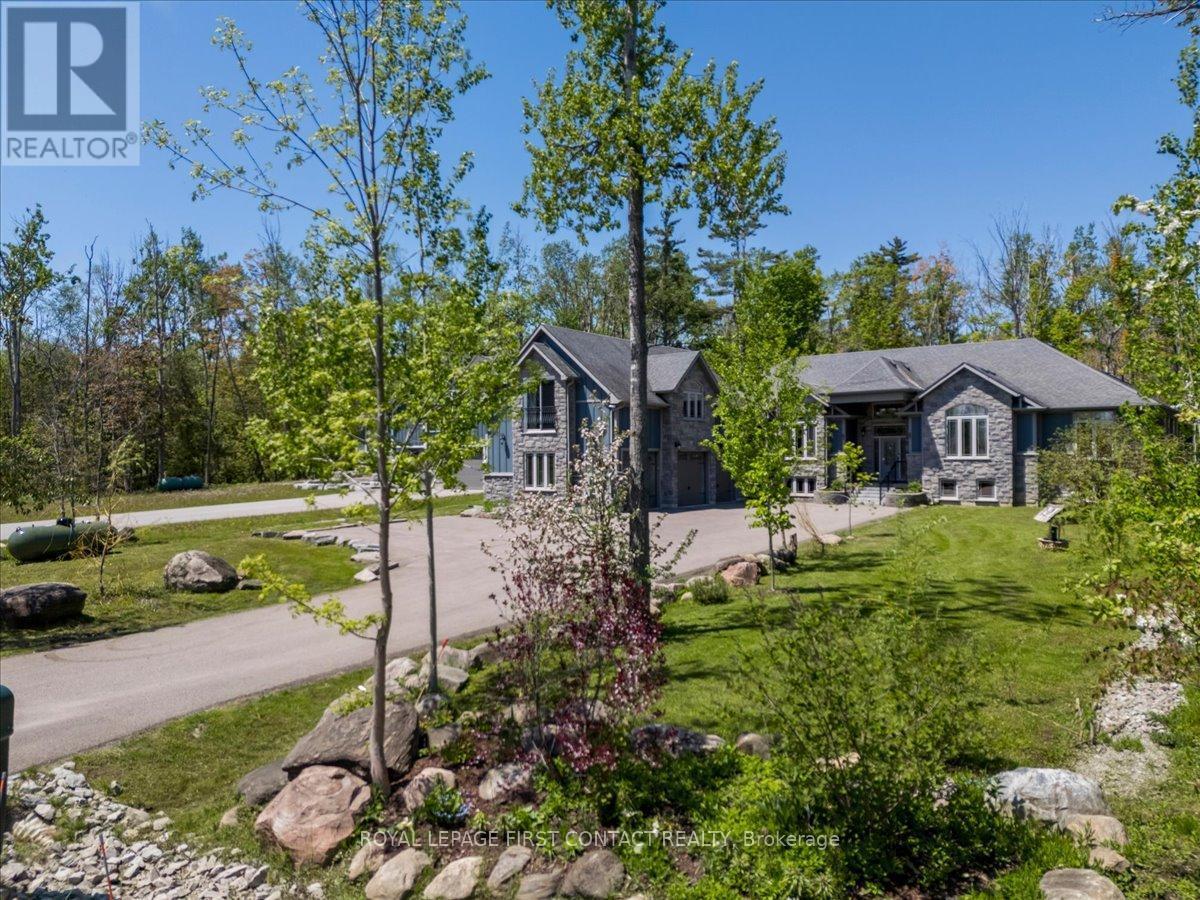 












3500 CRESCENT HARBOUR ROAD

,
Innisfil,




Ontario
L9S2Y8

