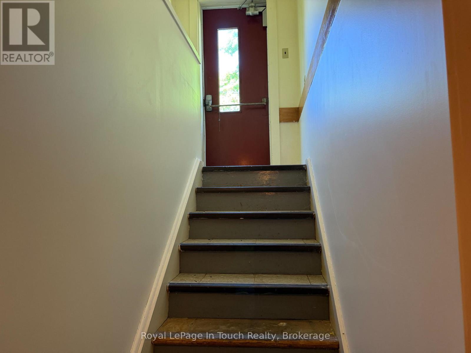 












396 ASSINIBOIA STREET

,
Tay (Port McNicoll),




Ontario
L0K1R0


