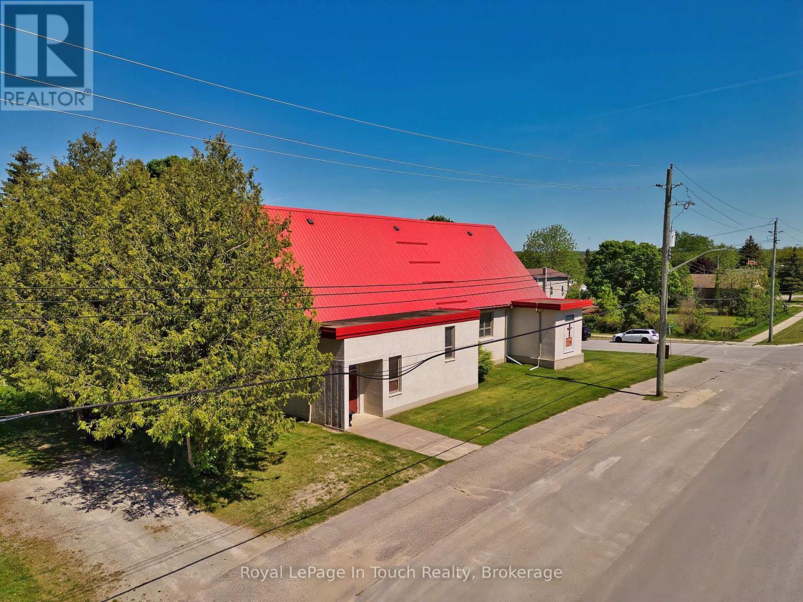 












396 ASSINIBOIA STREET

,
Tay (Port McNicoll),




Ontario
L0K1R0

