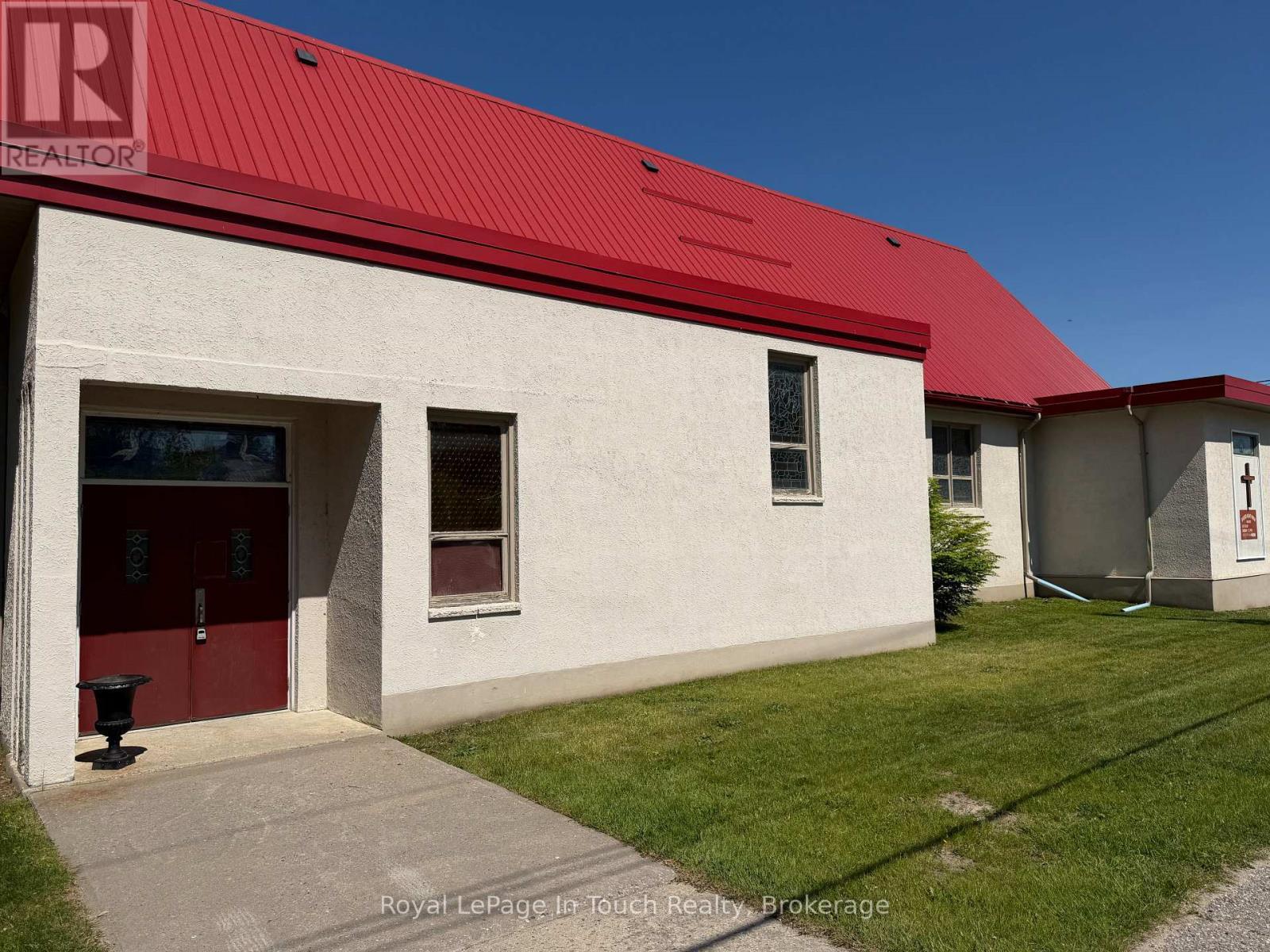 












396 ASSINIBOIA STREET

,
Tay (Port McNicoll),




Ontario
L0K1R0

