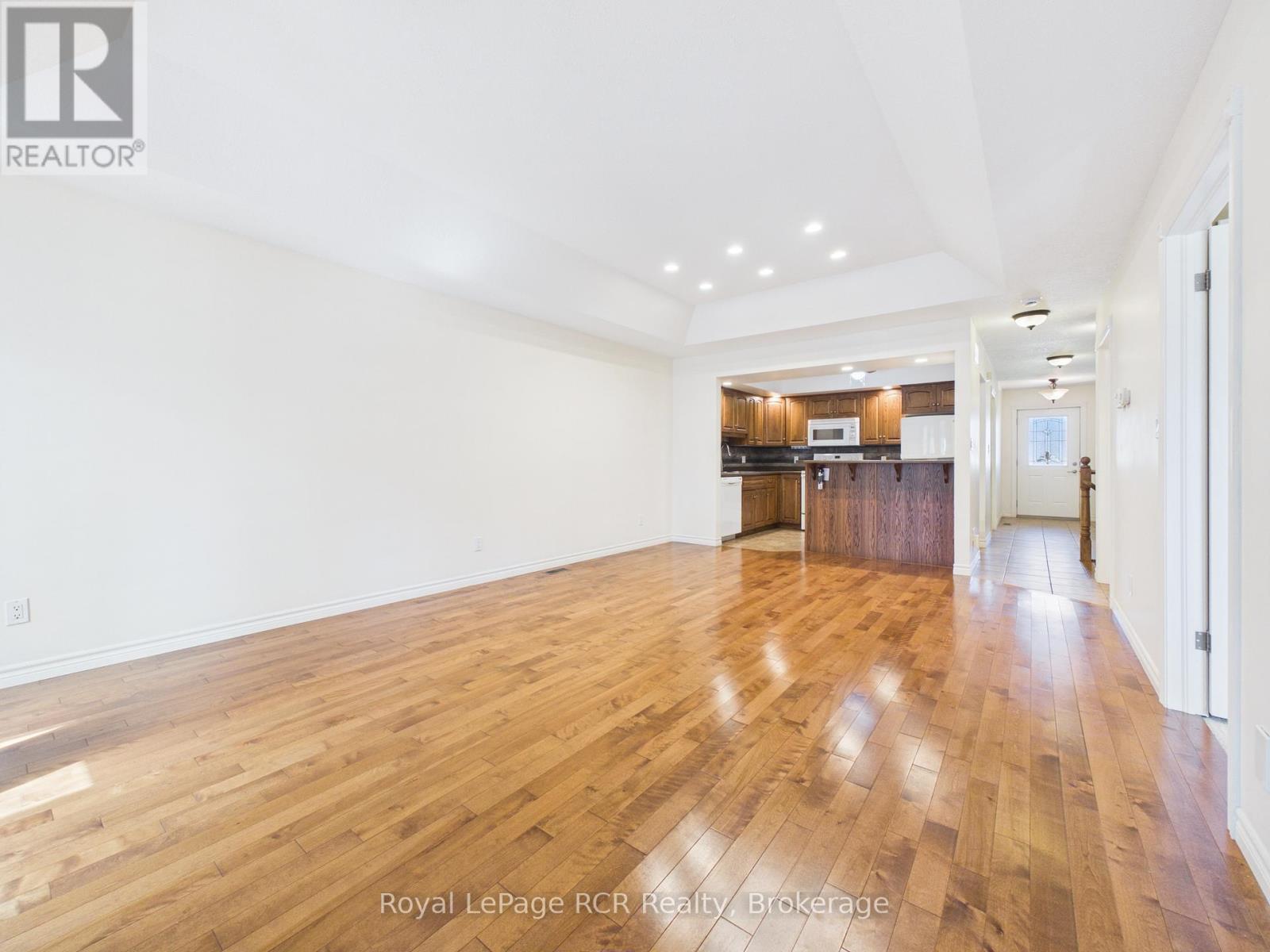 












423 CATHERINE STREET

,
North Huron (Wingham),




Ontario
N0G2W0


