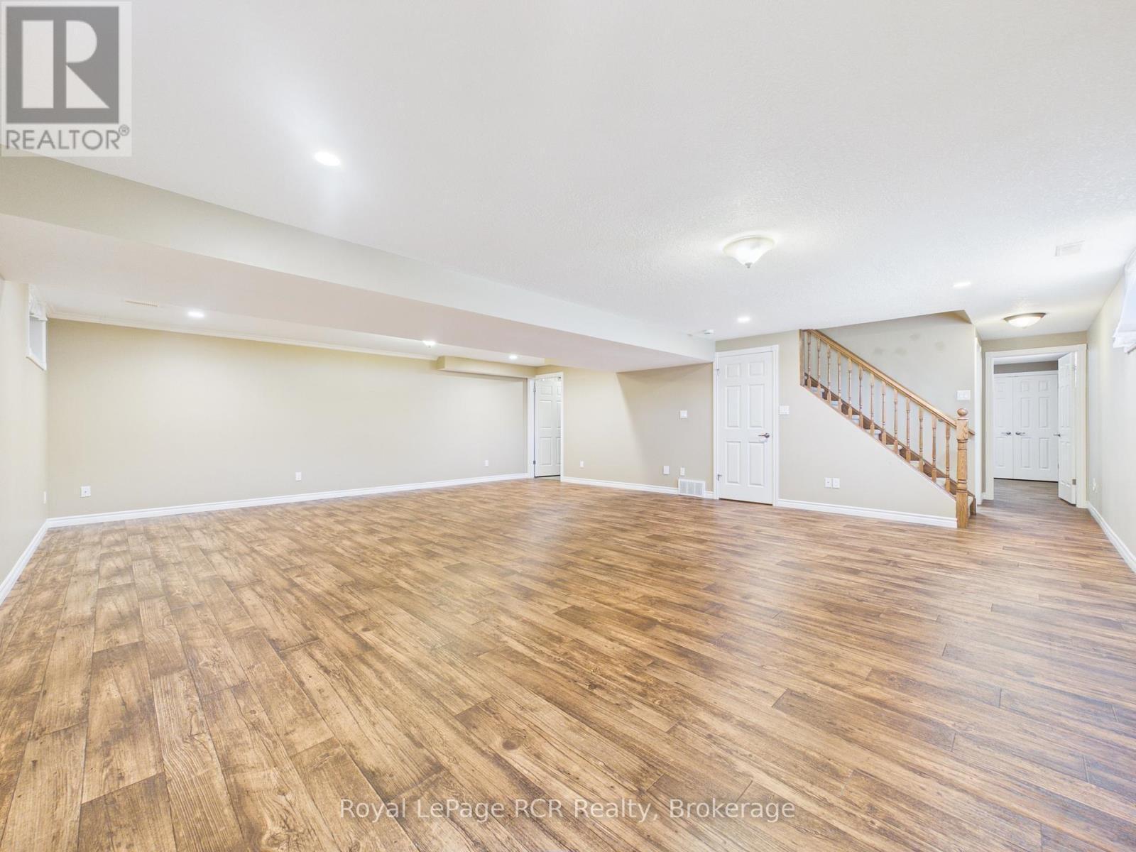 












423 CATHERINE STREET

,
North Huron (Wingham),




Ontario
N0G2W0


